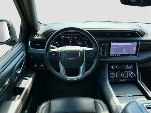 Used 2021 GMC Yukon Denali w/ Denali Premium Package image 24