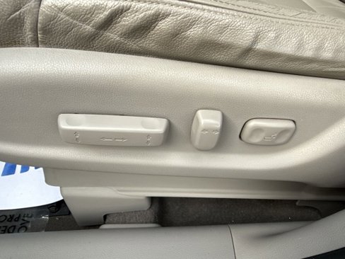 Used 2012 Honda CR-V EX-L image 14