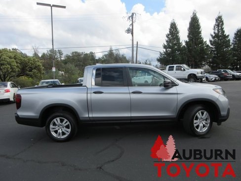 Used 2017 Honda Ridgeline RT image 3
