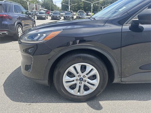 Used 2022 Ford Escape S image 18