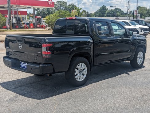 Used 2022 Nissan Frontier SV image 4