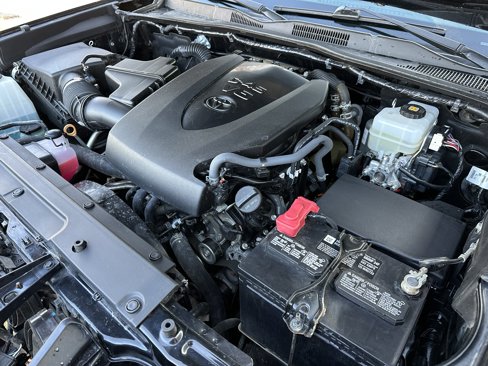 Used 2020 Toyota Tacoma TRD Off-Road image 16