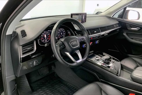 Used 2018 Audi Q7 3.0T Premium Plus w/ Premium Plus Package image 2