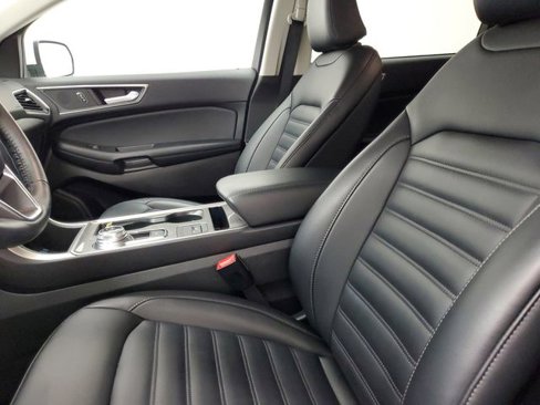 Used 2024 Ford Edge SEL image 19