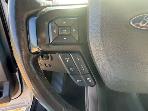 Used 2018 Ford Expedition Limited w/ Equipment Group 301A image 26