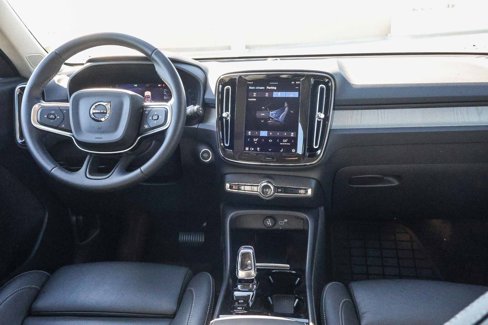 Used 2025 Volvo XC40 B5 Plus w/ Protection Package Premier image 14