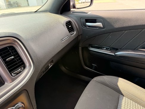 Used 2022 Dodge Charger SXT w/ Blacktop Package image 13