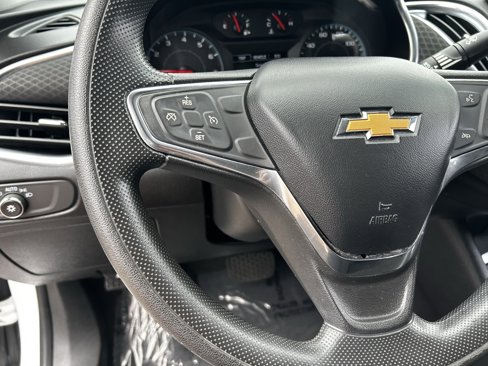Used 2020 Chevrolet Malibu LT image 23