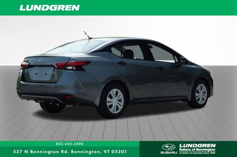 Used 2023 Nissan Versa S image 3