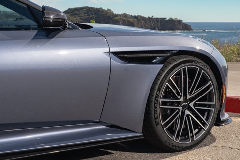 Used 2024 Aston Martin DB12 Coupe image 8