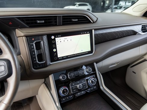 Used 2022 GMC Yukon Denali w/ Denali Premium Package image 26
