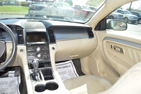 Used 2018 Ford Taurus SEL w/ Equipment Group 201A image 19