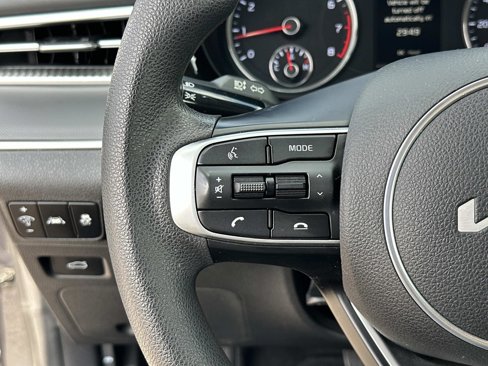 Used 2022 Kia K5 LXS image 30