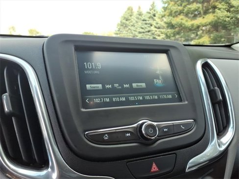 Used 2018 Chevrolet Equinox LS image 17