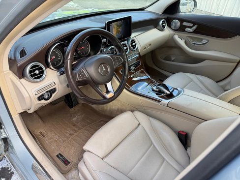 Used 2015 Mercedes-Benz C 300 4MATIC Sedan image 3