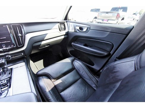 Used 2021 Volvo XC60 T5 Inscription w/ Advanced Package image 12
