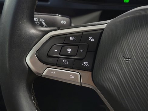 Used 2022 Volkswagen Taos SE image 19