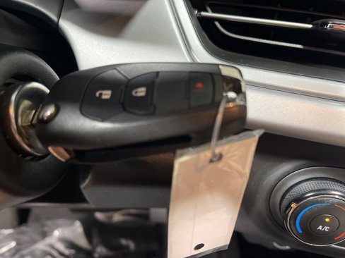 Used 2024 Chevrolet Trax LS image 32