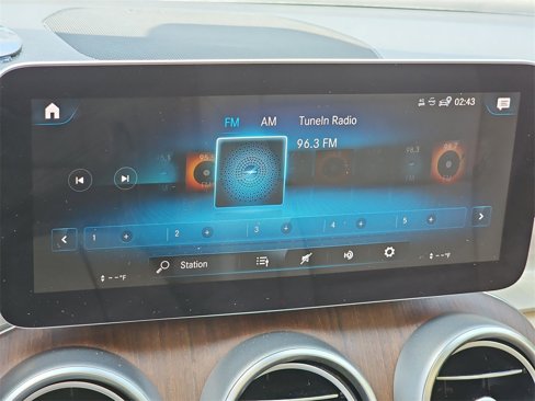 Used 2021 Mercedes-Benz GLC 300 4MATIC image 21
