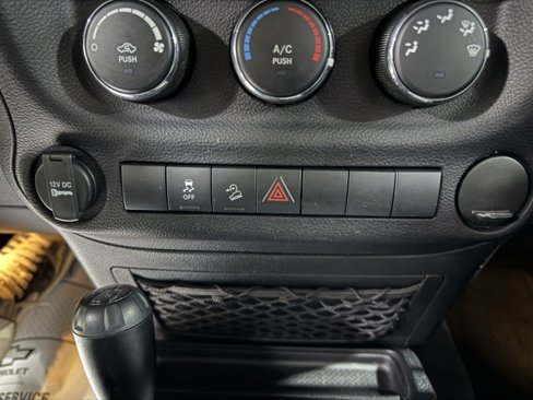 Used 2018 Jeep Wrangler Sport image 16
