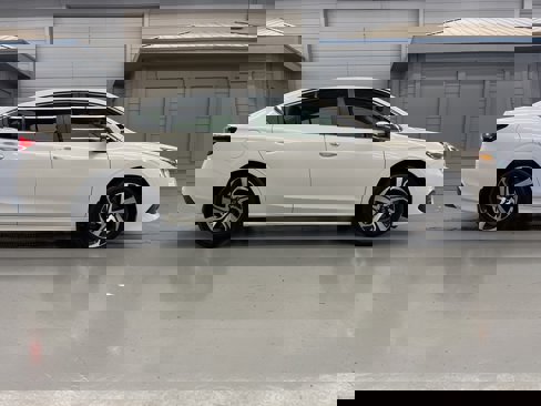 Used 2022 Subaru Legacy Limited image 8