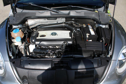 Used 2012 Volkswagen Beetle 2.0T image 14