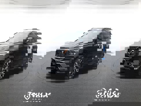 Certified 2025 Volvo XC60 B5 Core w/ Climate Package image 1