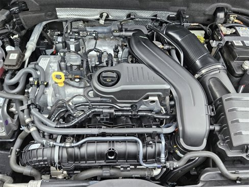Certified 2022 Volkswagen Taos S image 28