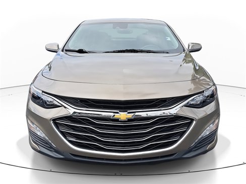 Used 2020 Chevrolet Malibu LT w/ Leather Package image 2