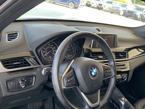 Used 2018 BMW X1 sDrive28i image 11