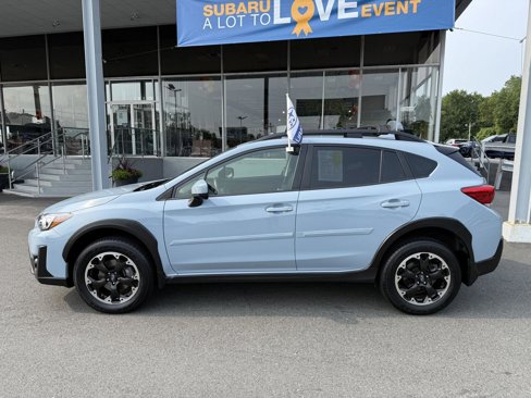 Used 2022 Subaru Crosstrek 2.0i Premium image 2