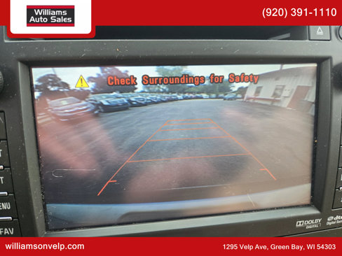 Used 2013 Chevrolet Suburban LTZ image 24