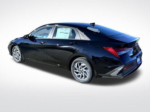 New 2025 Hyundai Elantra Blue image 8