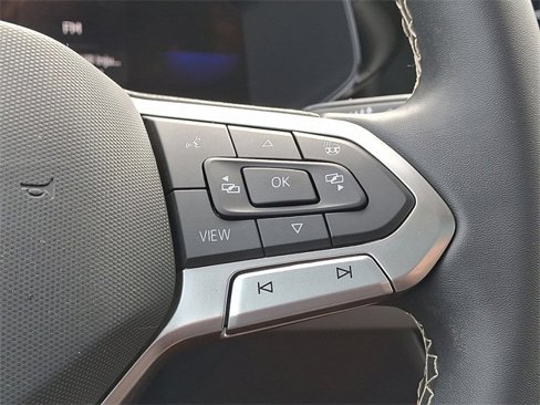 Used 2023 Volkswagen Taos SE w/ Panoramic Sunroof Package image 24