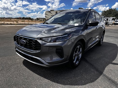 Used 2023 Ford Escape ST-Line image 9