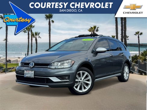 Used 2019 Volkswagen Golf Alltrack SE image 1