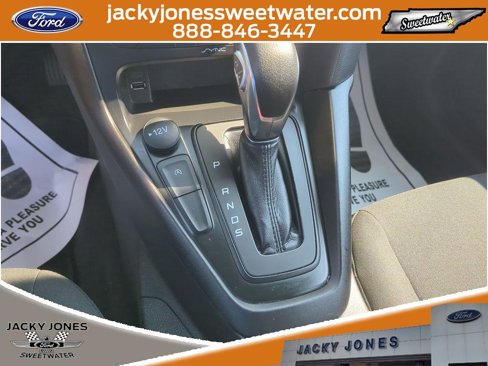Certified 2018 Ford Focus SE w/ SE Appearance Package image 22