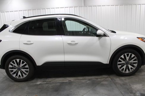 Used 2020 Ford Escape Titanium w/ Titanium Premium Package 2.0 image 11