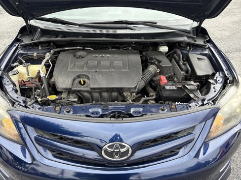 Used 2013 Toyota Corolla S image 24