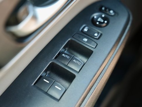 Used 2017 Honda CR-V Touring image 27