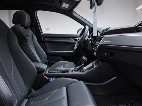 New 2025 Audi Q3 2.0T Premium image 19