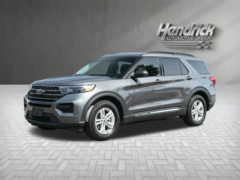 Used 2023 Ford Explorer XLT image 8