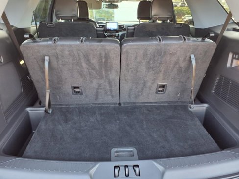 Used 2022 Ford Explorer Limited image 5