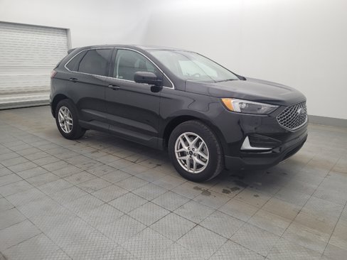 Used 2024 Ford Edge SEL image 11