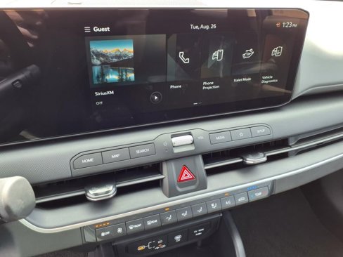 New 2025 Kia K4 LXS image 21