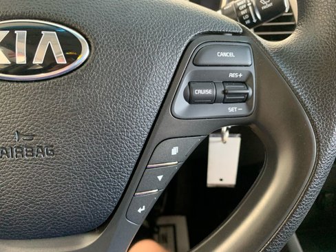 Used 2018 Kia Forte LX w/ LX Rear Camera Package image 30