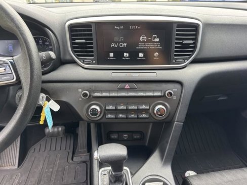 Used 2020 Kia Sportage LX image 14