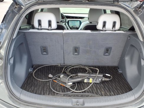 Used 2020 Chevrolet Bolt Premier w/ Infotainment Package image 27