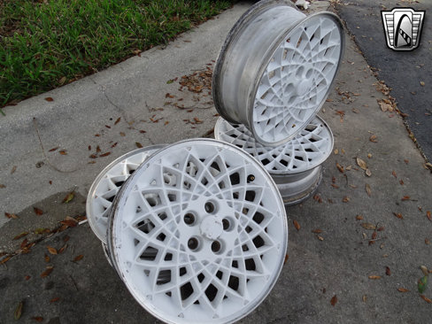 Used 1994 Chrysler LeBaron GTC image 12