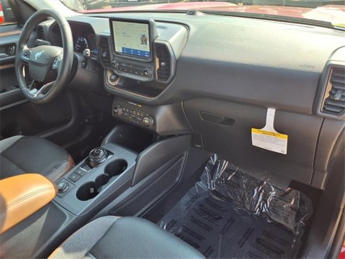 Used 2021 Ford Bronco Sport Outer Banks w/ Outer Banks Package (96D) image 22